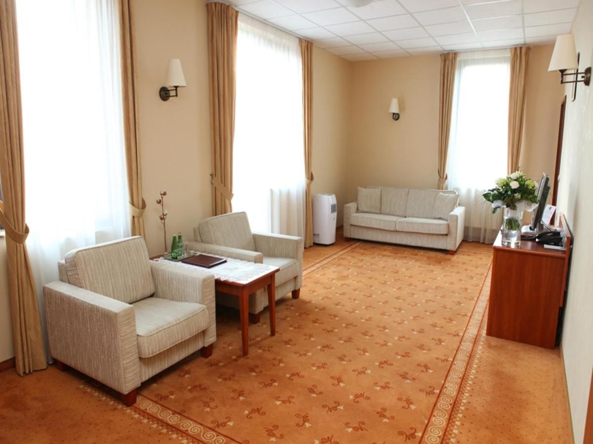 Отель Hotel Zawiercie Заверце